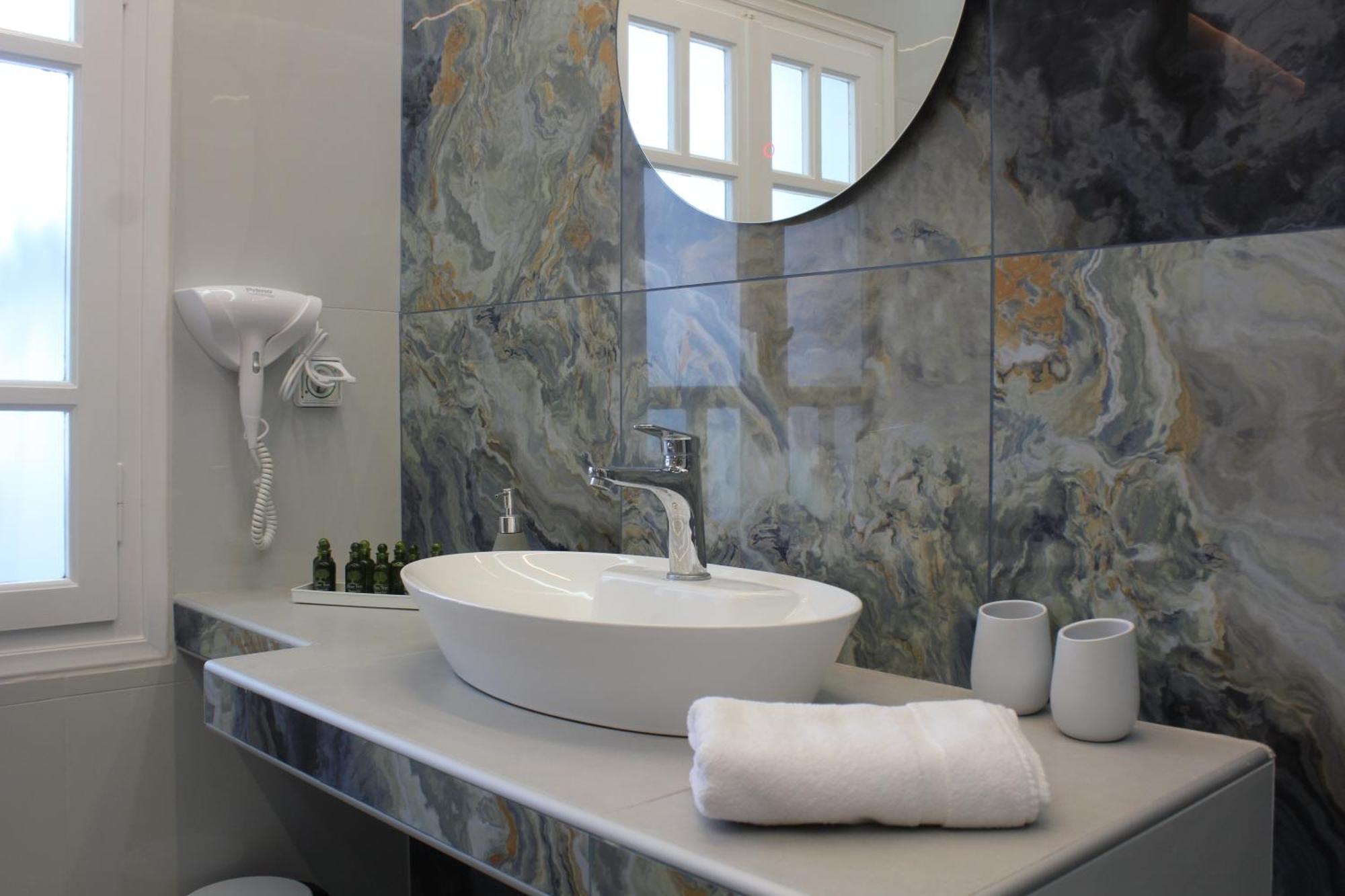 The Rock Luxury Homes Holiday home